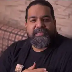 رضا صادقی شونه به شونه با منی