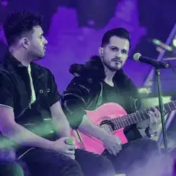 امو بند دارم هواتو نمیگیره هیشکی جاتو