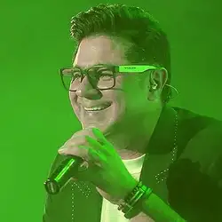 حجت اشرف زاده ایران منم یه قهرمان