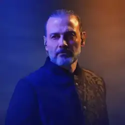 علیرضا قربانی ماه من