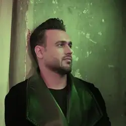 پیربد یه طرف تو یه طرف من